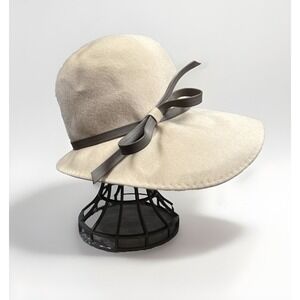 Vintage Cloche Hat Henry Pollak Inc. New‎ York Wool Ritz Cream Long Front Brim